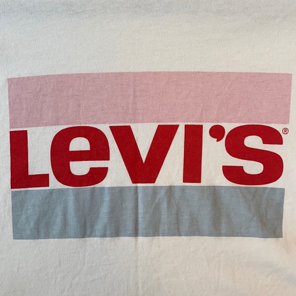 Levi’s Graphic Tee - Picture 3 of 3